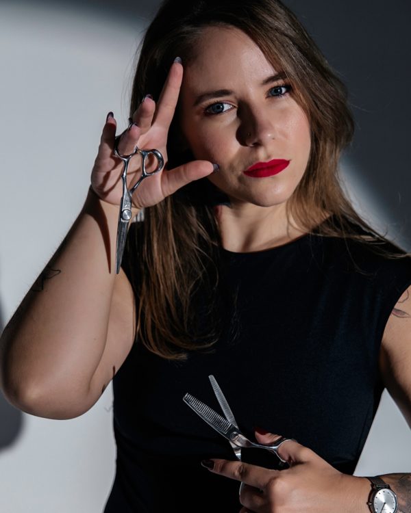 Yula Barber